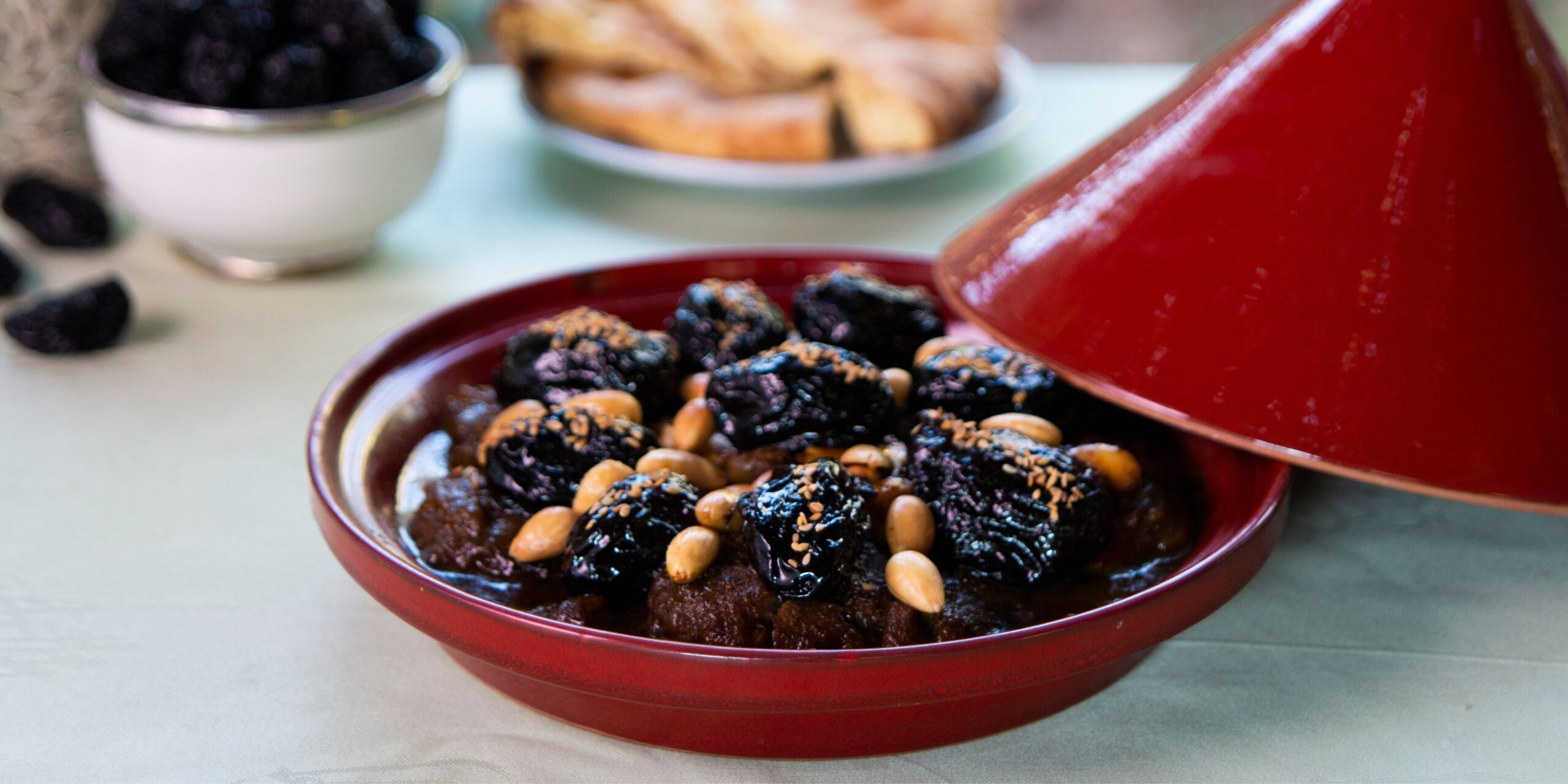 This is one of my favourite sweet and savoury Moroccan dish because I find that the various flavours of this tagine beautifully balance each other. The sweet and caramelised prunes work perfectly with the deep and richly spiced meat and onion sauce.